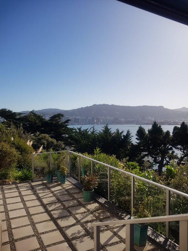 2/9 Wilkinson Street, Oriental Bay, Wellington - Carousel 1