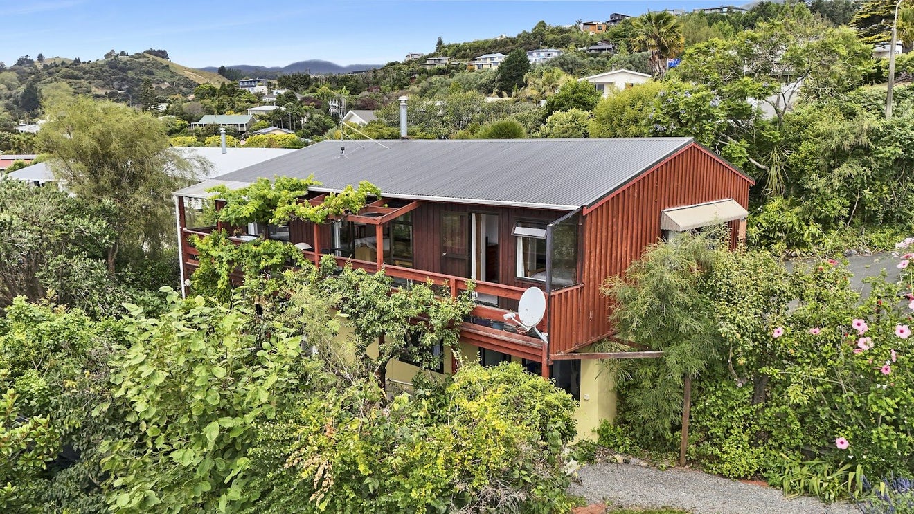 83 Arapiki Road, Stoke, Nelson - Carousel 1