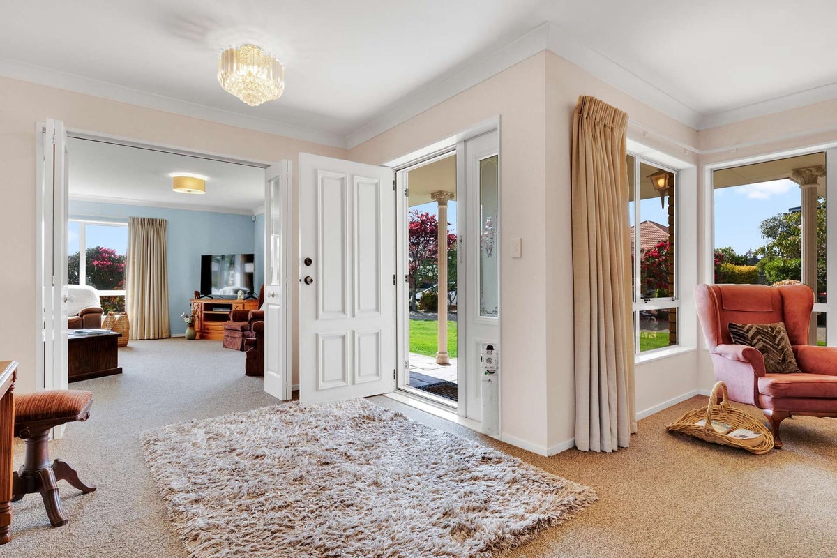 33 Carter Drive, Pomare, Rotorua - Carousel 2