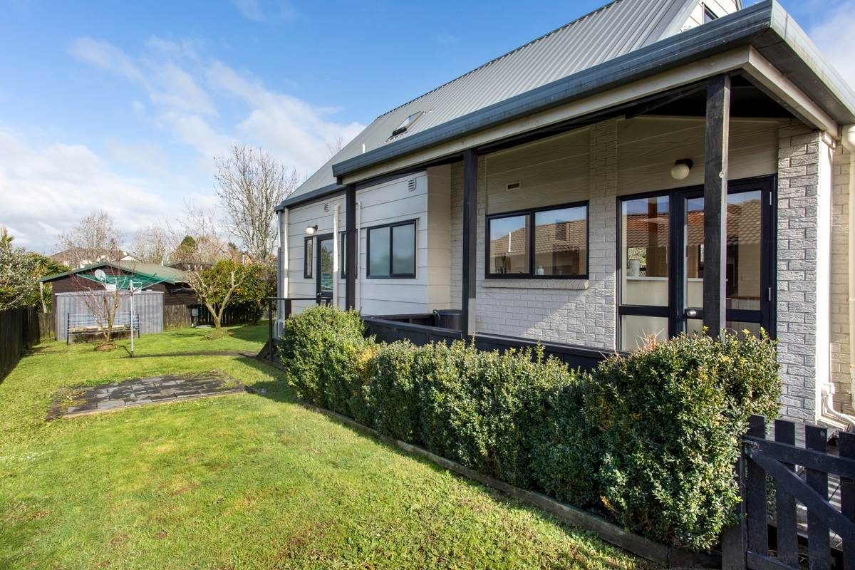 25 Merlot Heights, Huapai, Kumeu - Carousel 2