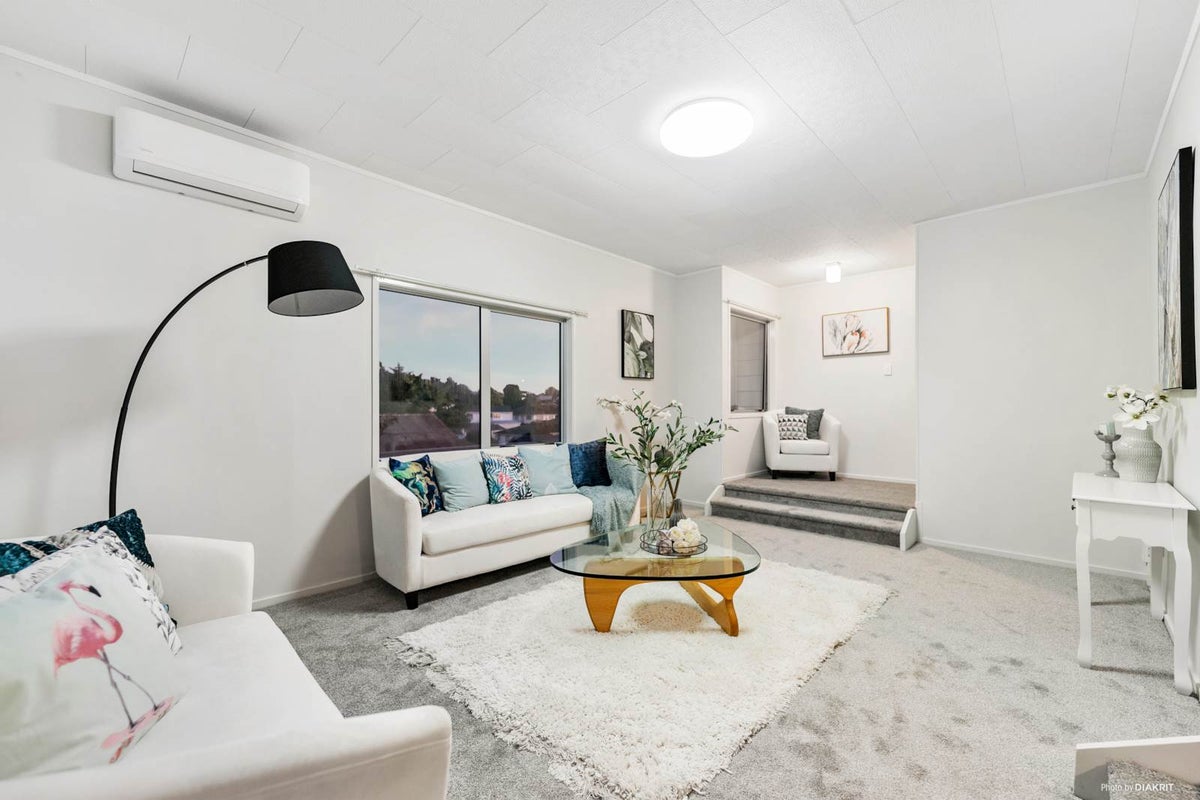 16 Aronia Way, Goodwood Heights, Auckland - Carousel 2