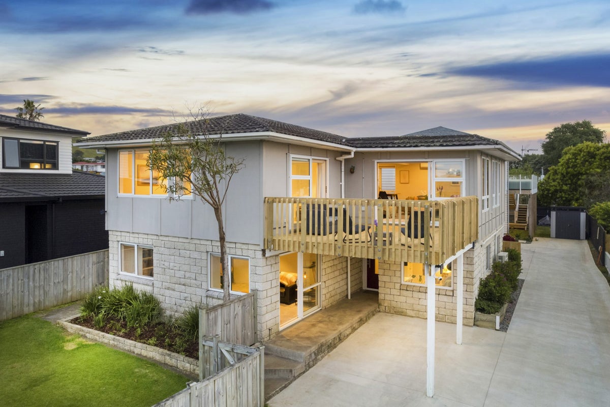 33A Boyd Avenue, Mangere Bridge, Auckland - Carousel 2