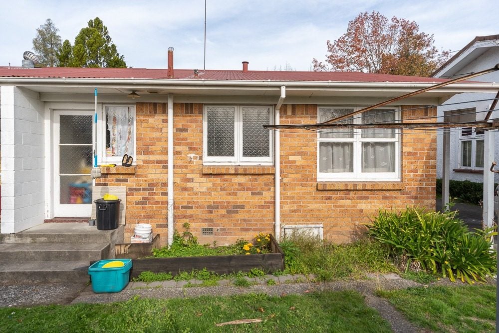 4/3 Von Tempsky Street, Hamilton East, Hamilton - Carousel 8