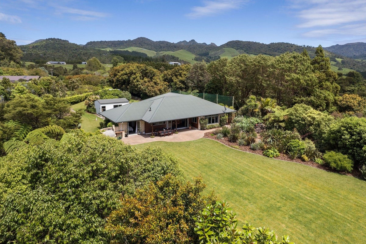 281A Lund Road, Aongatete, Katikati - Carousel 33