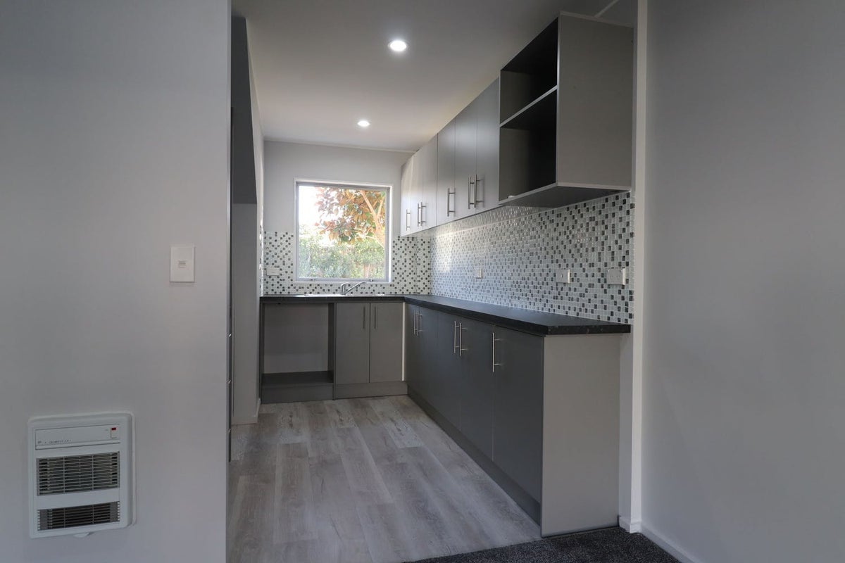 6/336 Lincoln Road, Addington, Christchurch - Carousel 2
