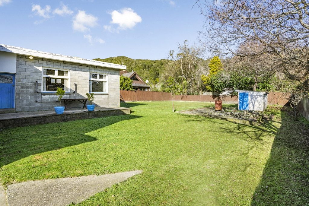 96 Horoeka Street, Stokes Valley, Lower Hutt - Carousel 20