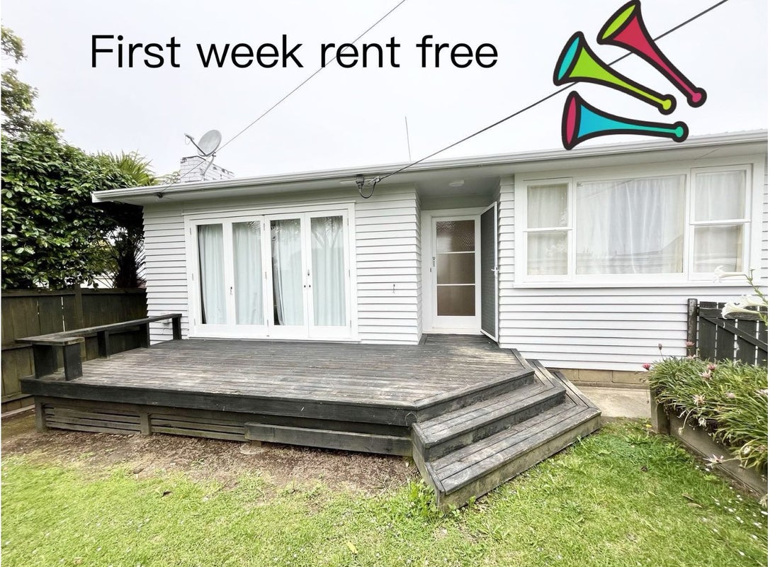 86 Arran Road, Browns Bay, Auckland - Carousel 1
