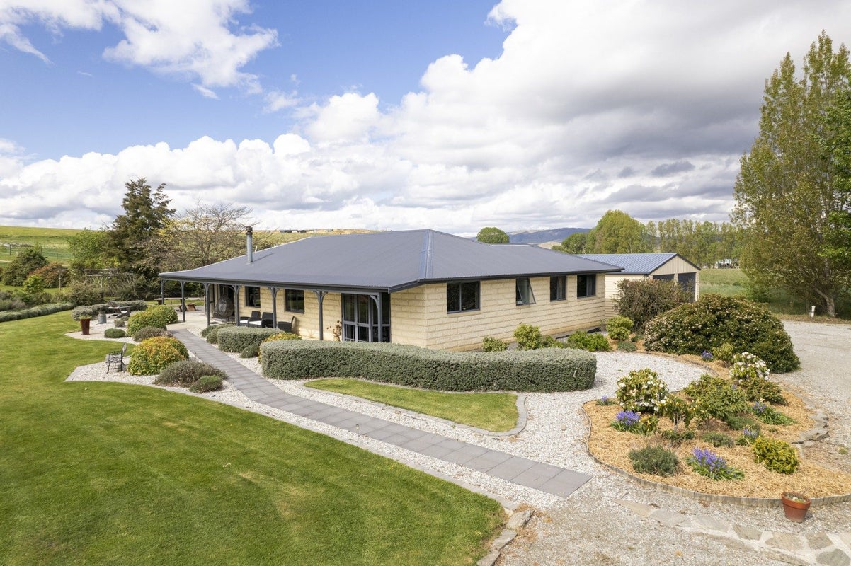80 Kelliher Lane, Springvale, Alexandra - Carousel 1
