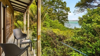 47 Arapito Road, Titirangi, Auckland - Carousel 1