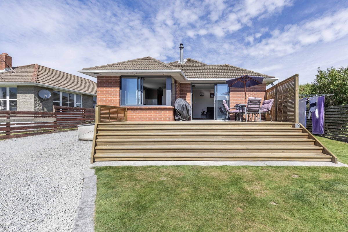 3 Anderson Place, East Gore, Gore - Carousel 1