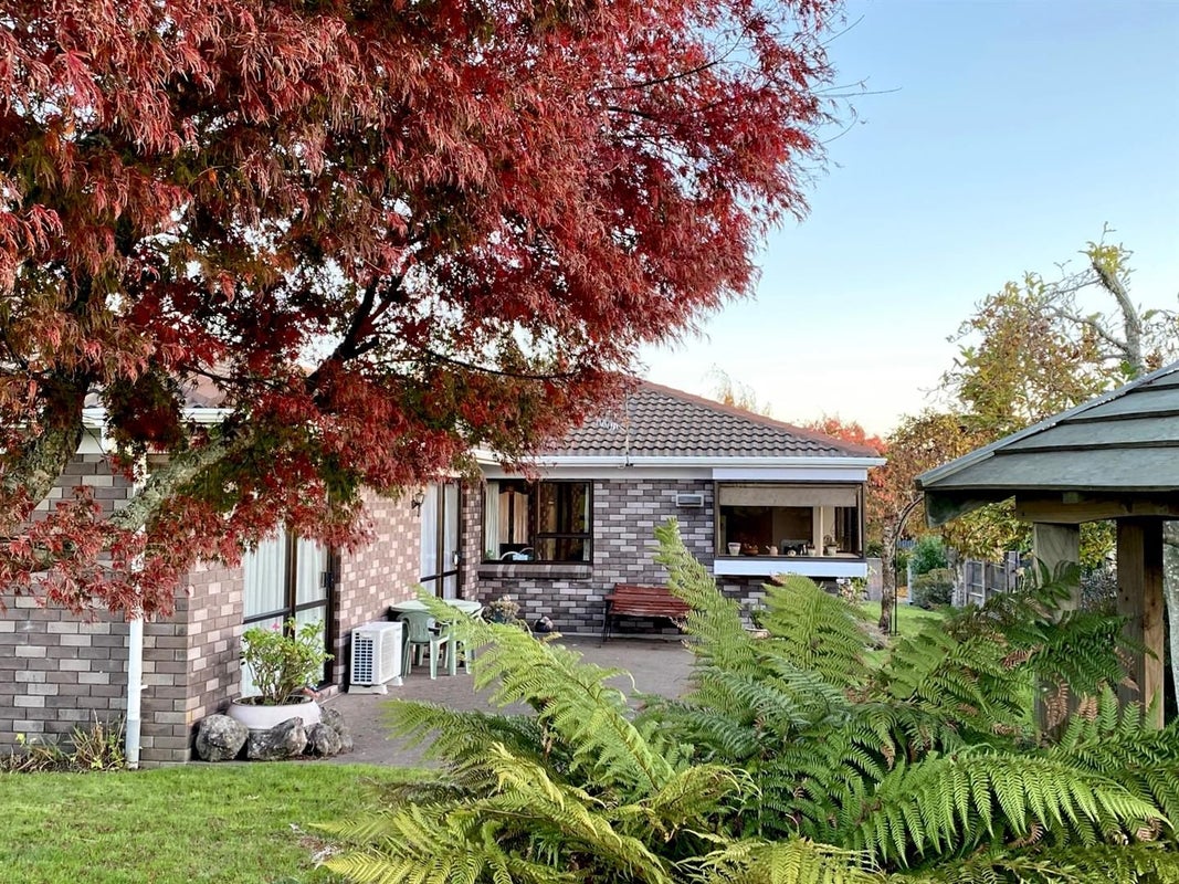 7 Kirk Lane, Owhata, Rotorua - Carousel 1