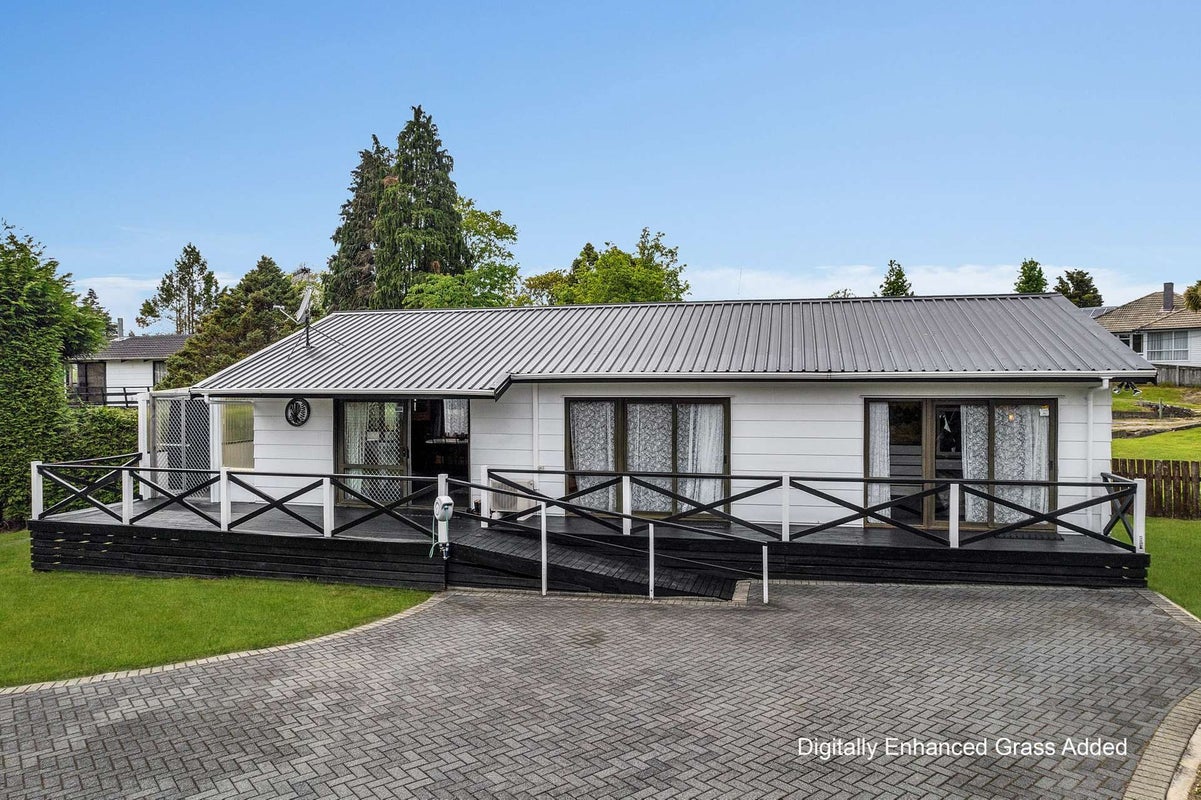 7 Brookland Road, Western Heights, Rotorua - Carousel 1