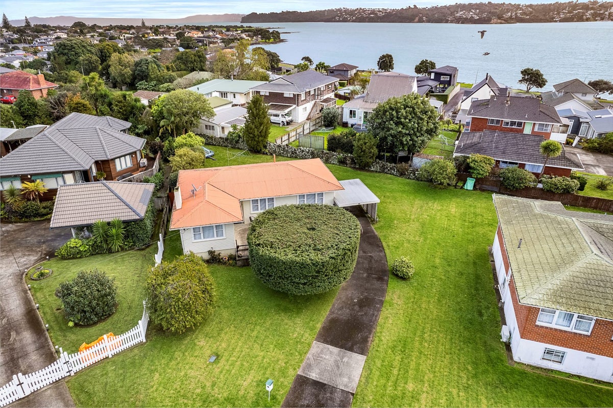 15 Ngaio Avenue, Mangere Bridge, Auckland - Carousel 2