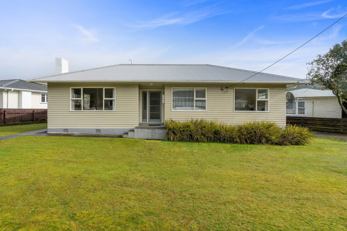 40 Norfolk Street, Wainuiomata, Lower Hutt - Carousel 2