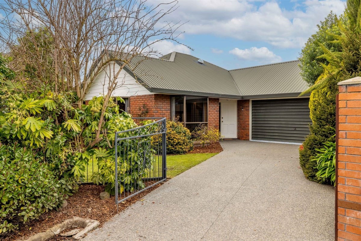 15 Wendon Mews, Belfast, Christchurch - Carousel 1