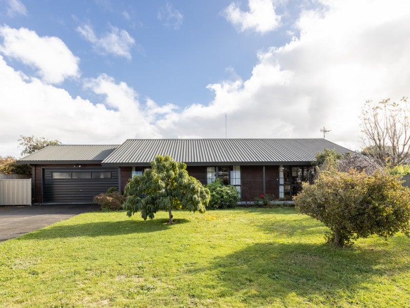 2 Valerie Street, Clive, Clive - Carousel 2