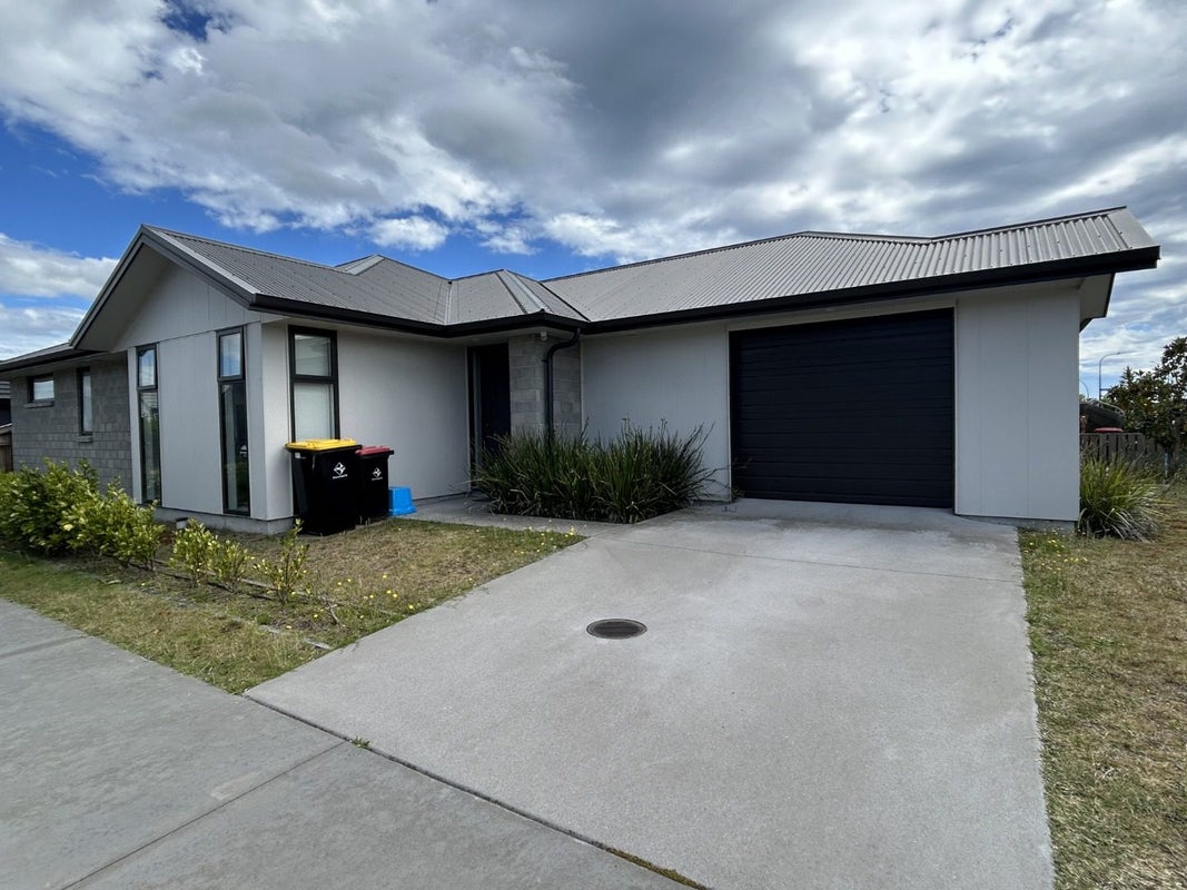 2 Pakati Lane, Papamoa - Carousel 2