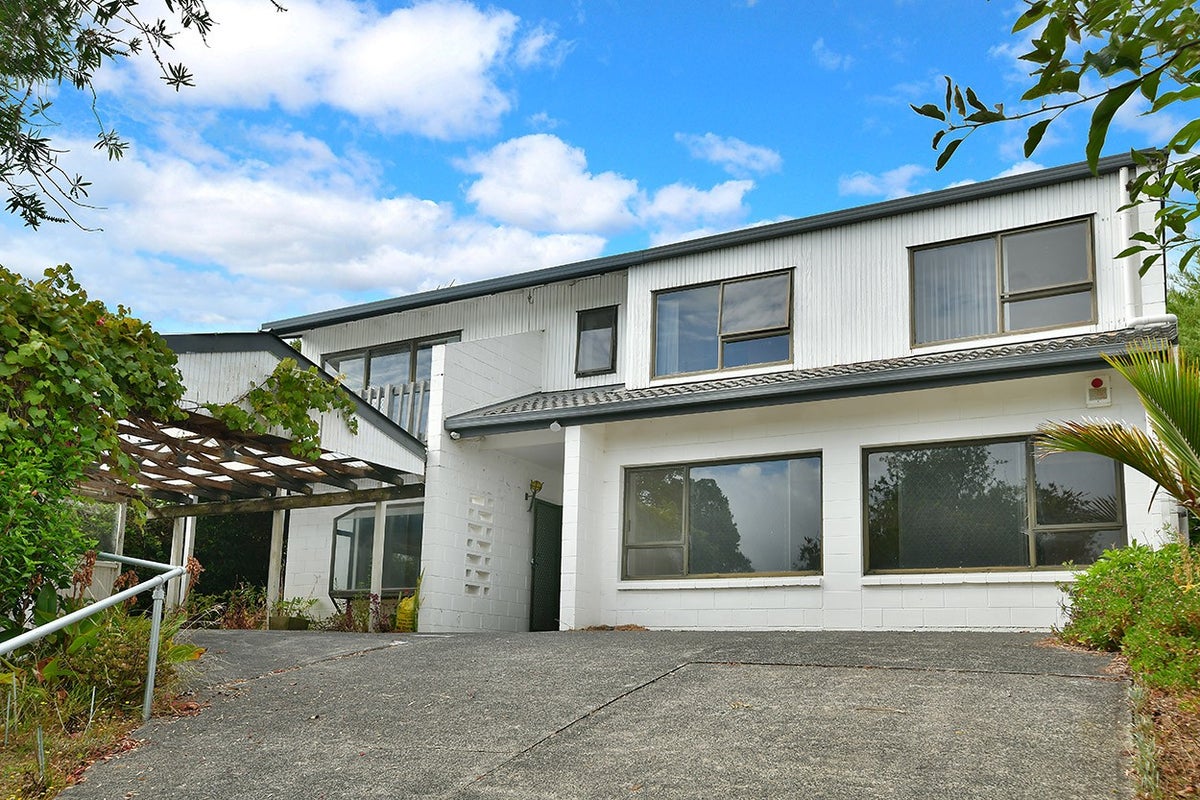 142 Stredwick Drive, Torbay, Auckland - Carousel 1