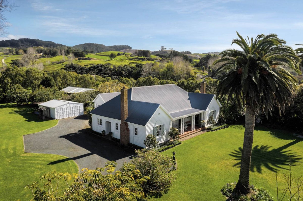 801 South Head Road, South Head, Helensville - Carousel 39