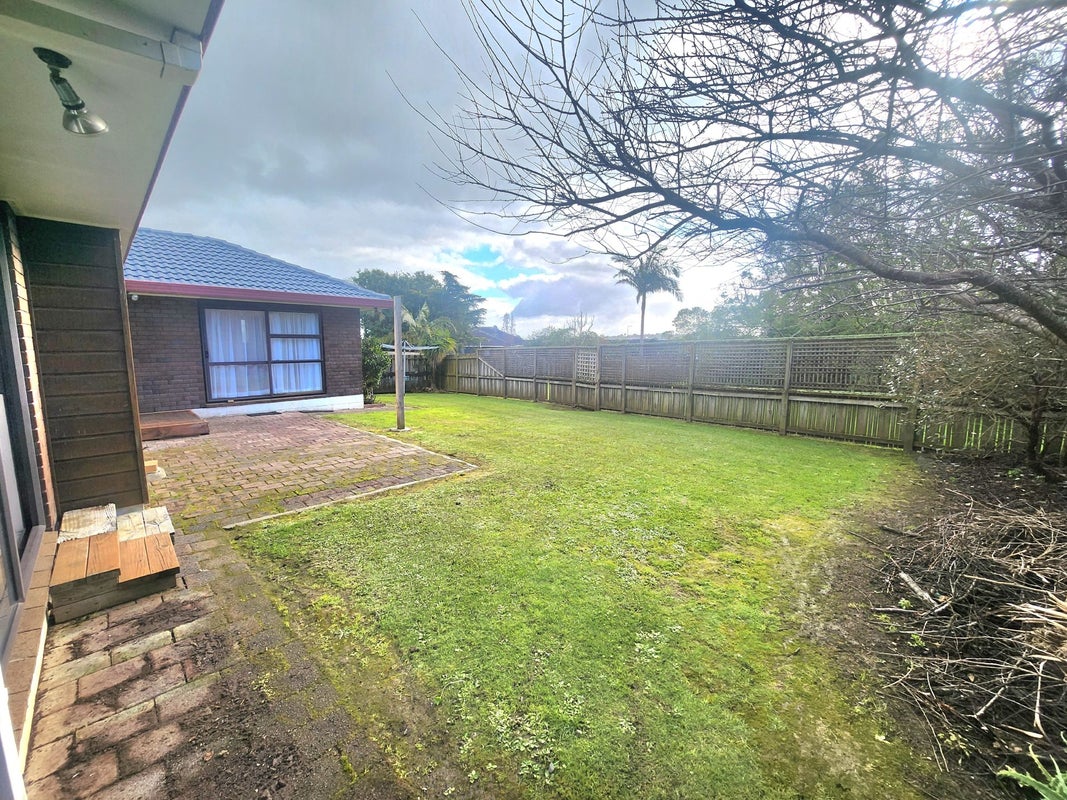 35 Orangewood Drive, Northpark, Auckland - Carousel 2