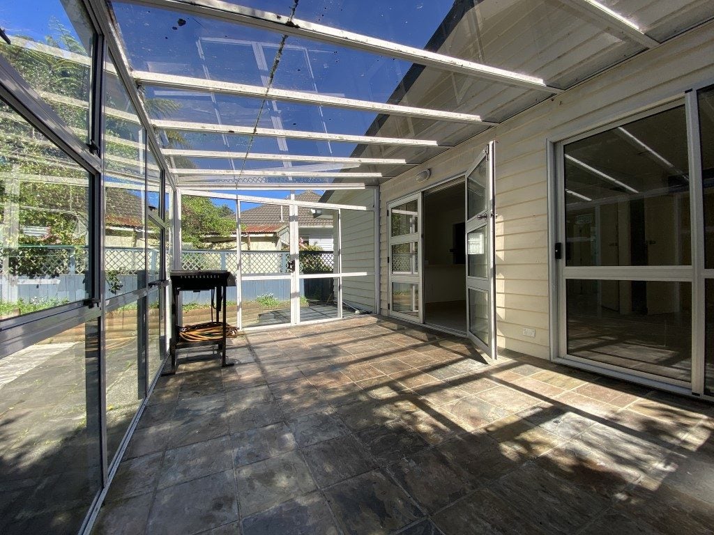 79 Sunshine Ave, Karori, Wellington, Wellington - Carousel 2