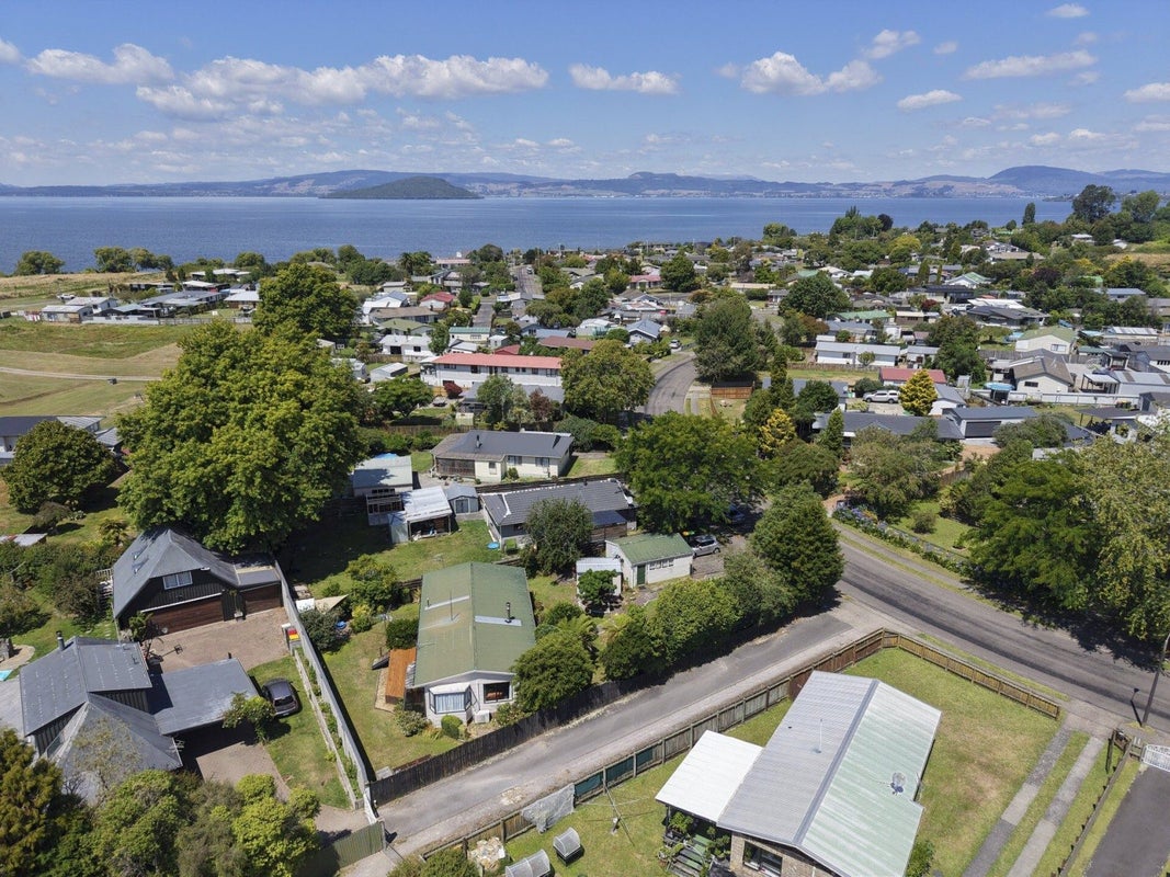 14 Landscape Drive, Ngongotaha, Rotorua - Carousel 2