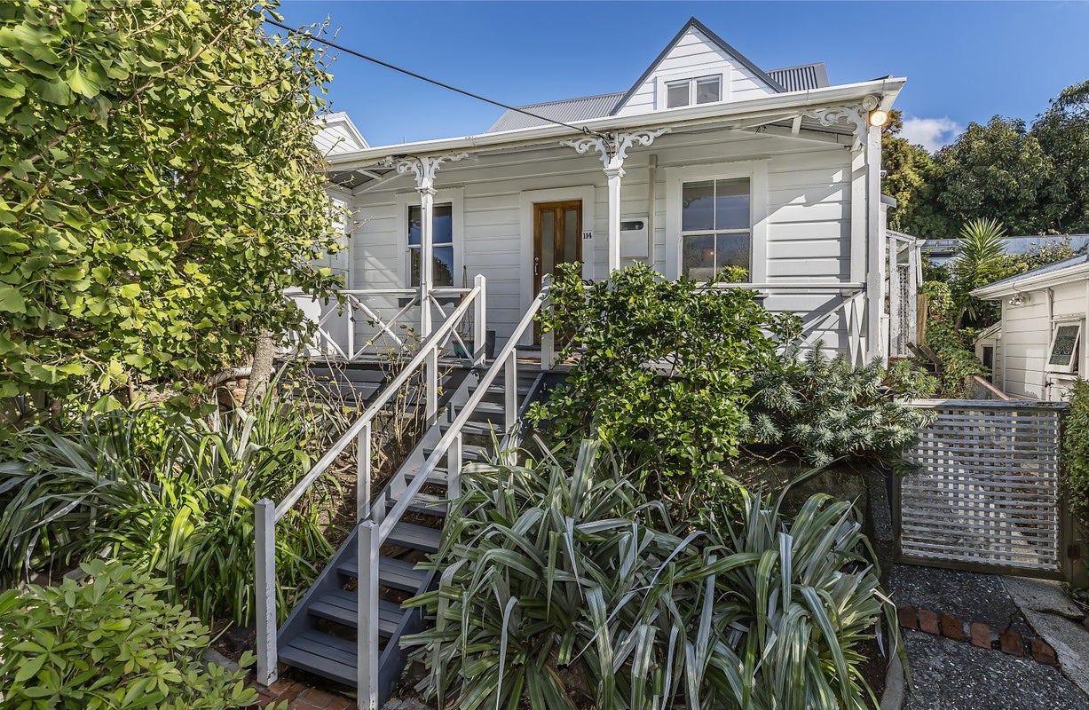 114 Wallace Street, Mount Cook, Wellington - Carousel 2