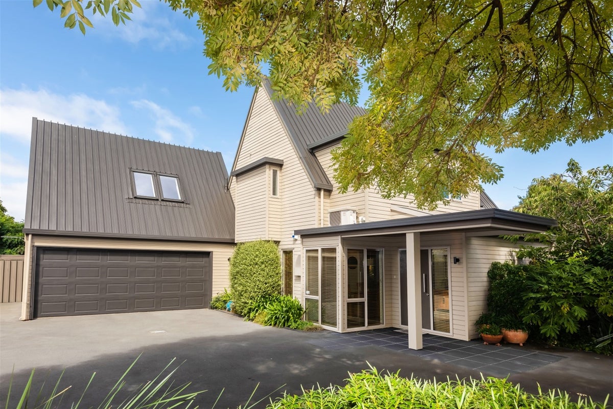 32 Jeffreys Road, Fendalton, Christchurch - Carousel 2