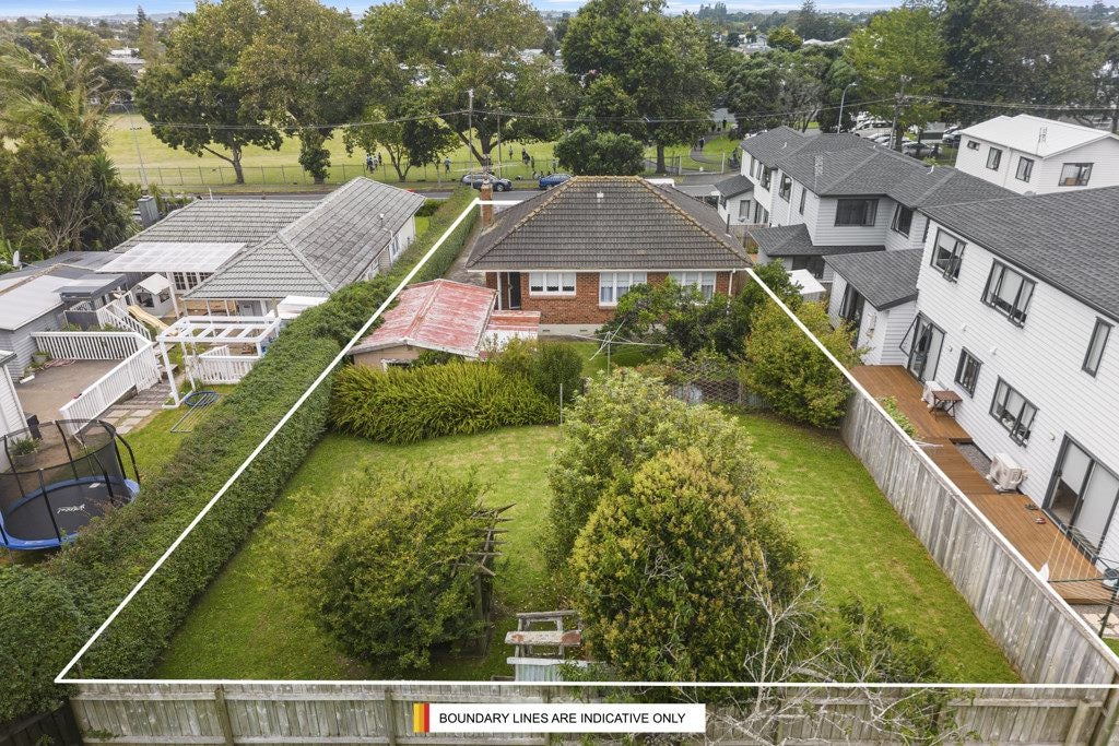 102 Mountain Road, Mangere Bridge, Auckland - Carousel 2