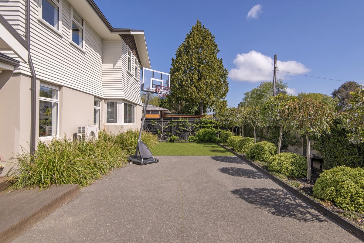 186 Clyde Road, Burnside, Christchurch - Carousel 20