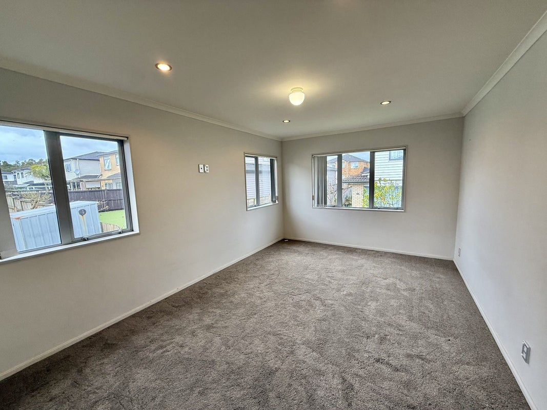 7 Gortnest Place, Flat Bush, Auckland - Carousel 2