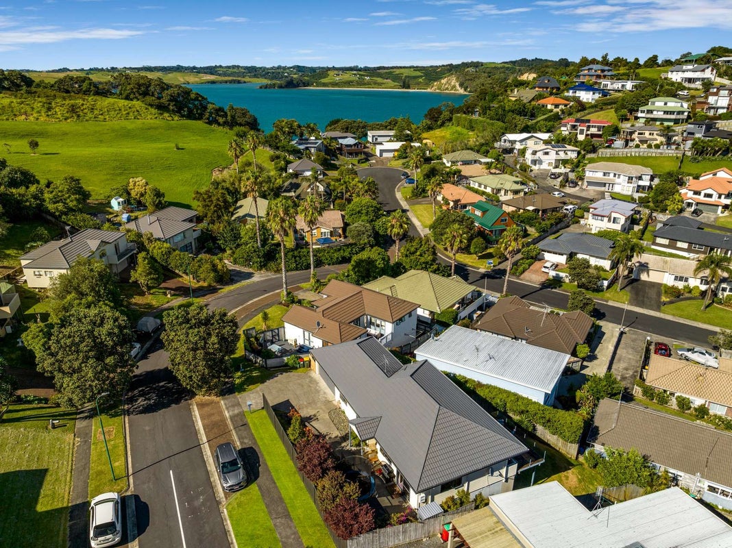 3 Coralsea Way, Arkles Bay, Whangaparaoa - Carousel 15