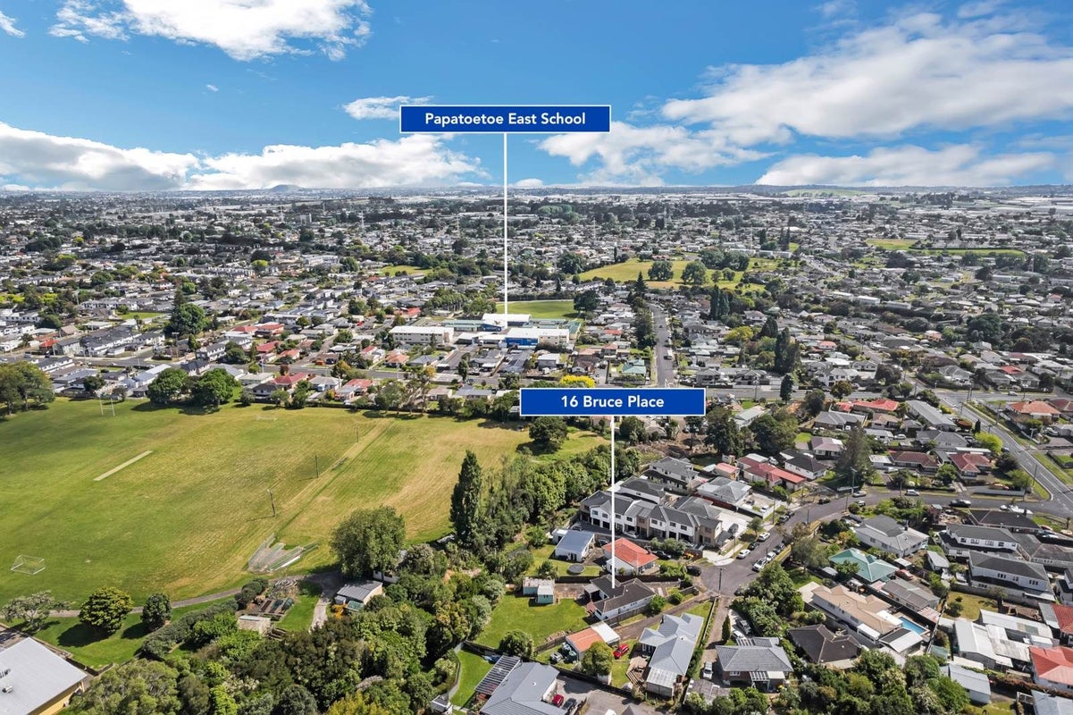 16 Bruce Place, Papatoetoe, Auckland - Carousel 2