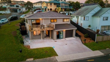 50 Garton Drive, Massey, Auckland - Carousel 1