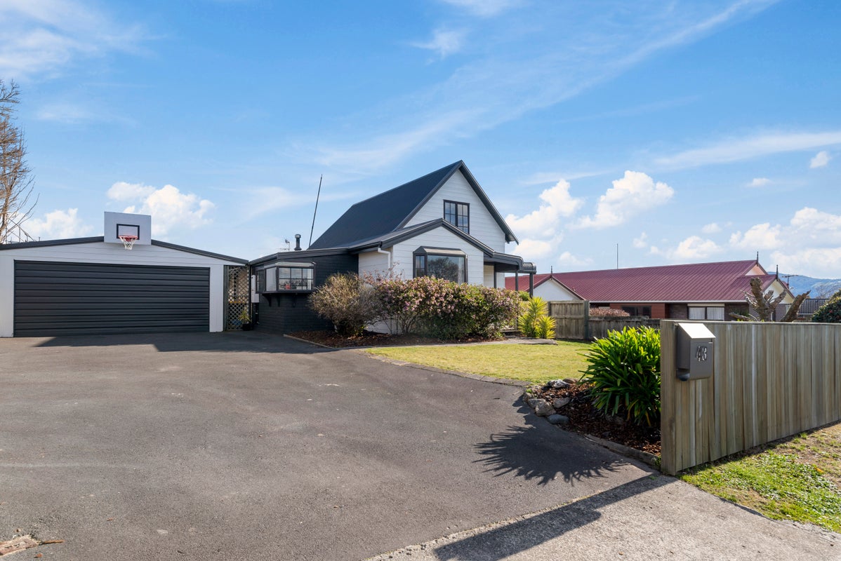 43 Basley Road, Owhata, Rotorua - Carousel 25