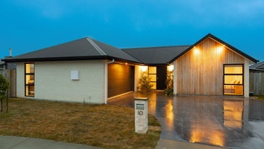 10 Nanchang Road, Burleigh, Blenheim - Carousel 1