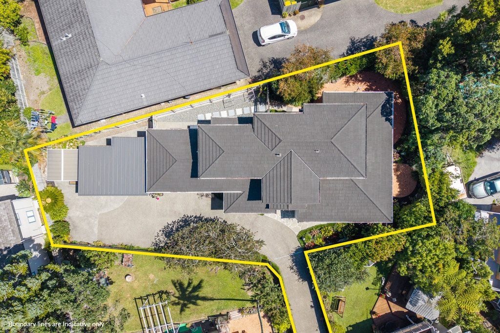 484 Beach Road, Murrays Bay, Auckland - Carousel 2