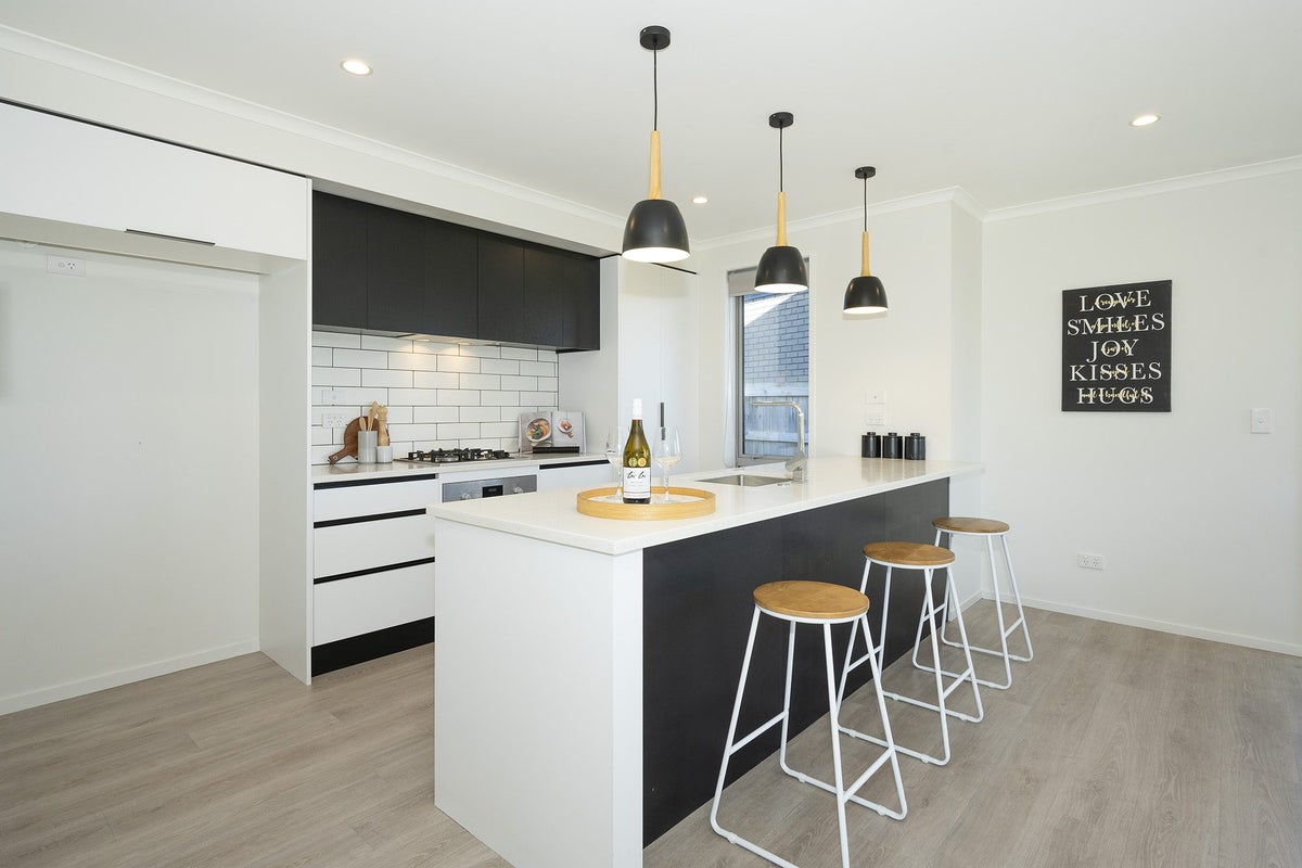 4 Pukenga Avenue, Baverstock, Hamilton - Carousel 2