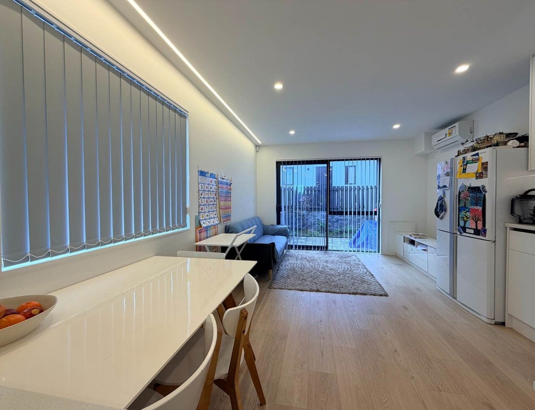 5/27 Britton Avenue, Mount Roskill, Auckland - Carousel 2