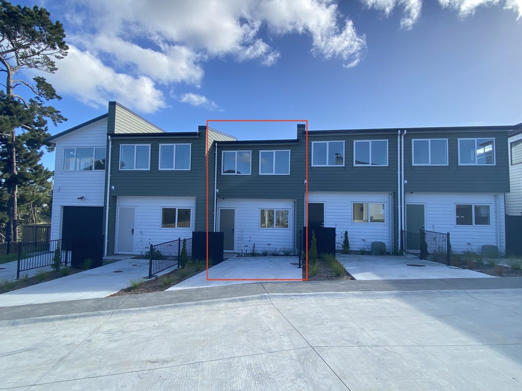 39 Kaimai Avenue, Massey, Auckland - Carousel 31