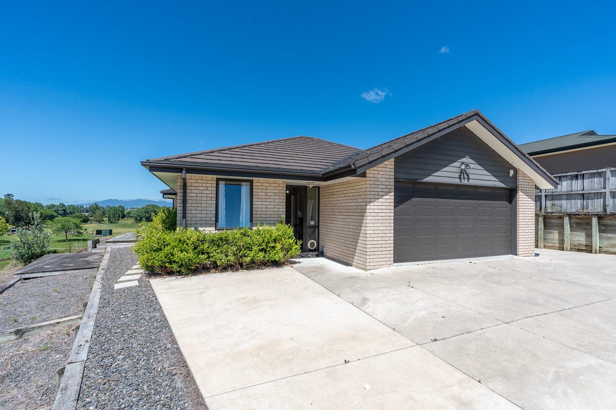 17 Carlingford Rise, Dinsdale, Hamilton - Carousel 2