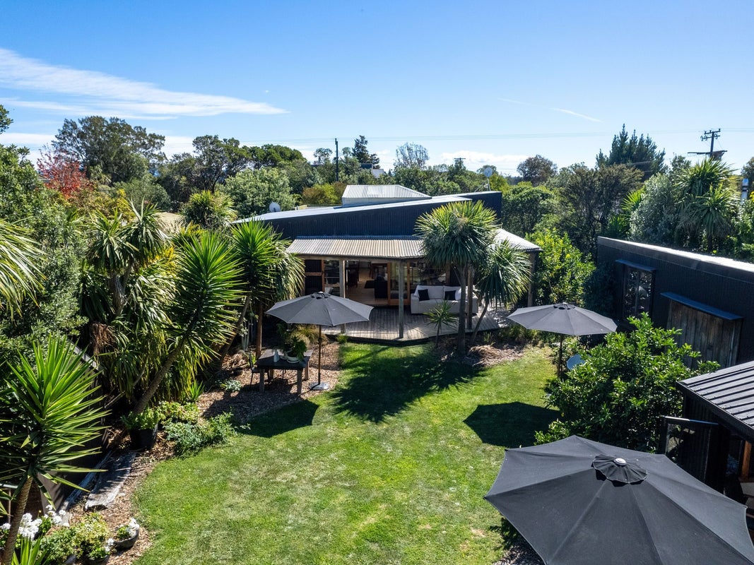 132 Barnett Avenue, Best Island, Richmond - Carousel 1