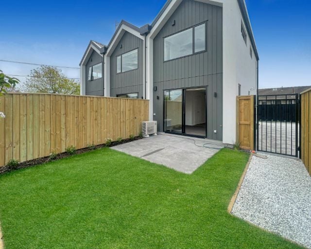 3/176 Hastings Street East, Waltham, Christchurch - Carousel 1