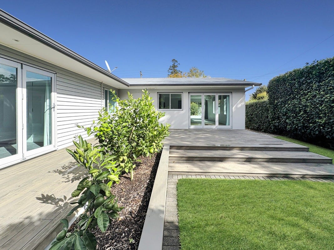 916B River Road, Queenwood, Hamilton - Carousel 2