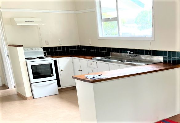 2/33 Hardy Street, Waterloo, Lower Hutt - Carousel 2
