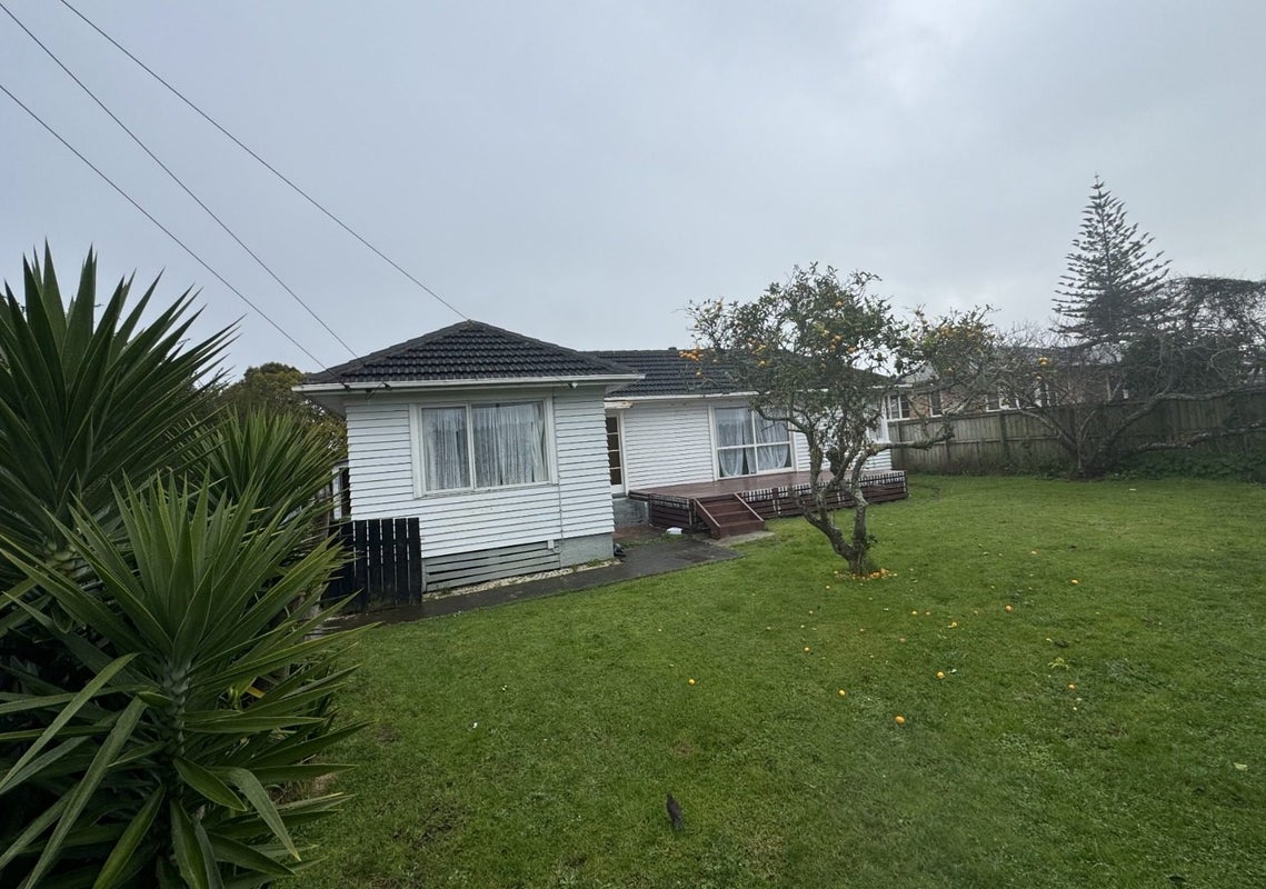 54 Muir Avenue, Mangere Bridge, Auckland - Carousel 1