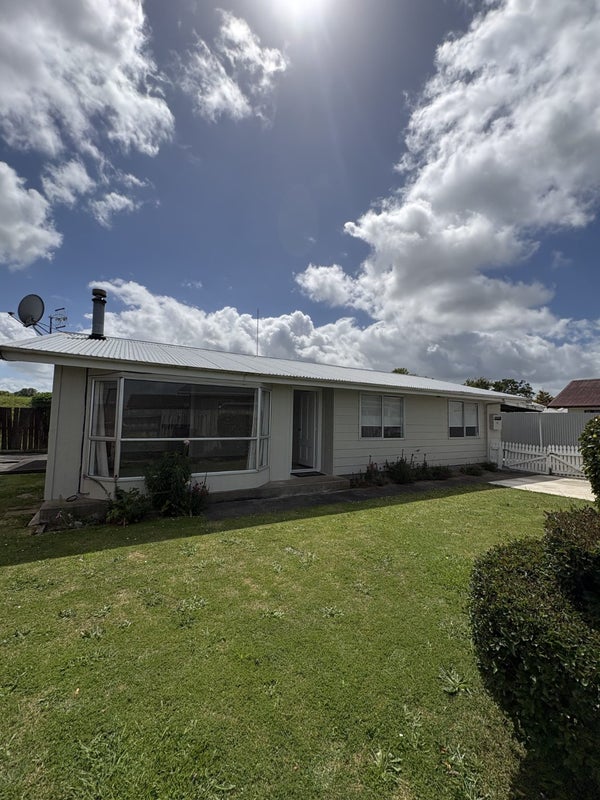 26A Chelmarsh Place, Highbury, Palmerston North - Carousel 1