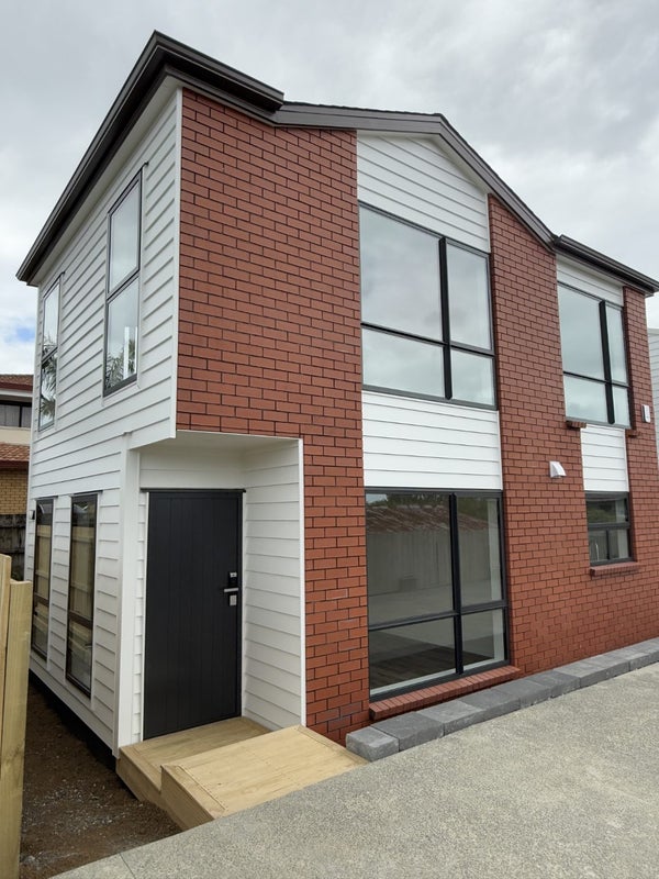 91B Maioro Street, New Windsor, Auckland - Carousel 2