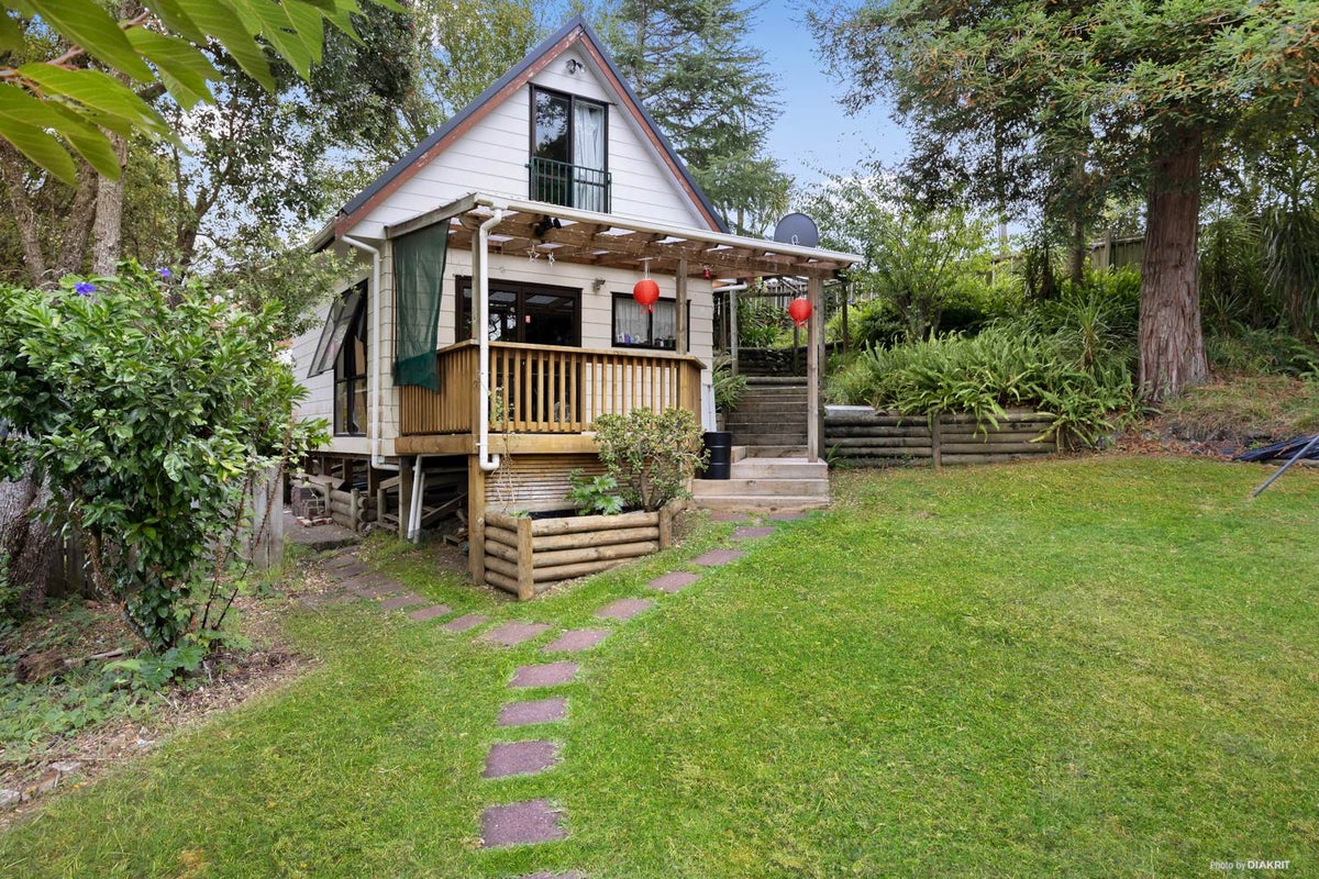 133 Matipo Road, Te Atatu Peninsula, Auckland - Carousel 2