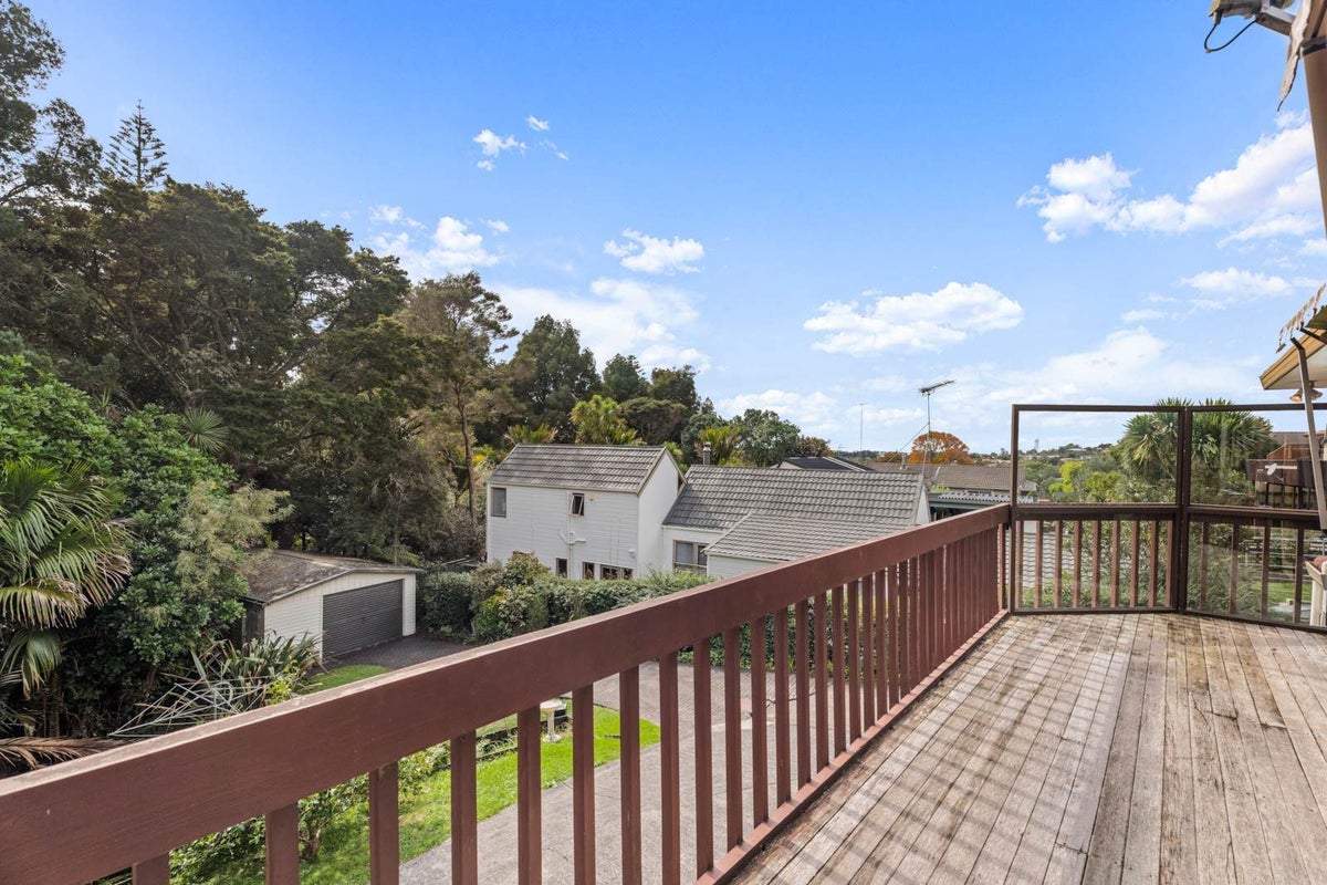 1/16A Moore Street, Hillcrest, Auckland - Carousel 2